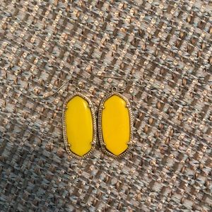 Kendra Scott Dani Earrings in Yellow